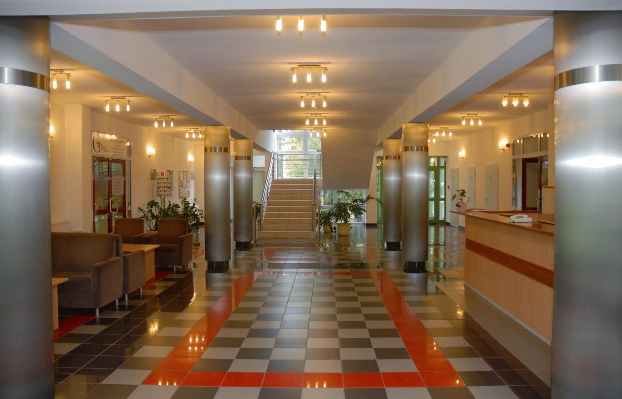 Sport Hotel Debreczyn Zewnętrze zdjęcie