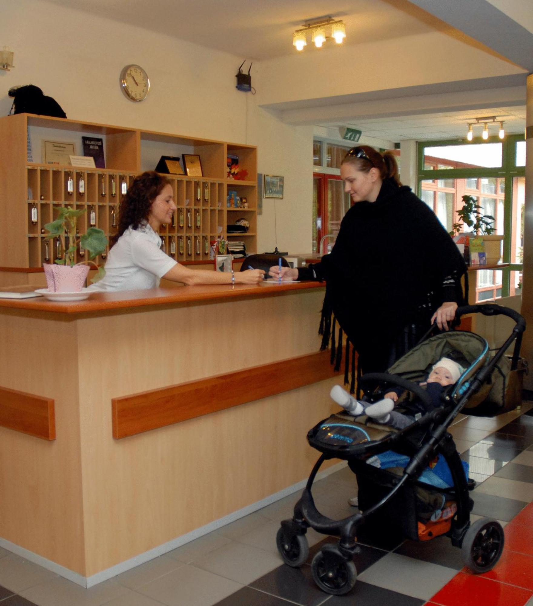 Sport Hotel Debreczyn Zewnętrze zdjęcie