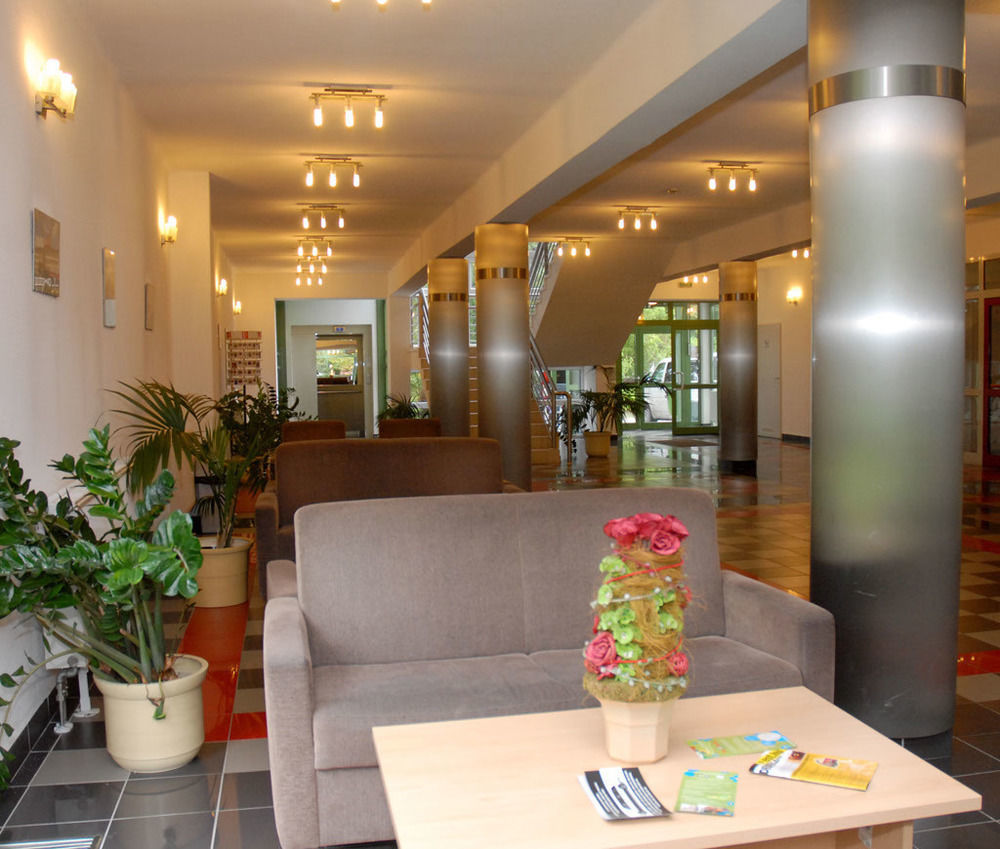 Sport Hotel Debreczyn Zewnętrze zdjęcie